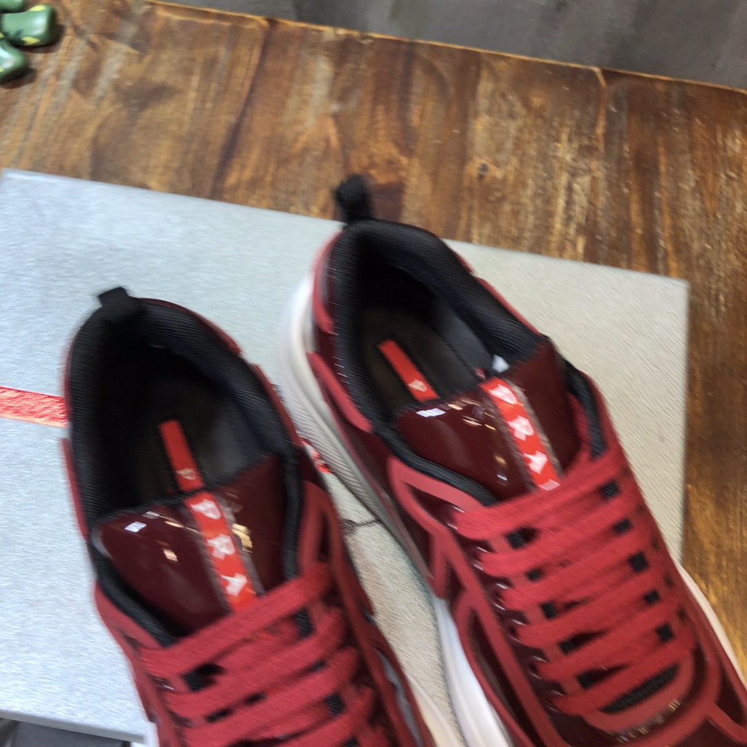 Prada classic sneaker