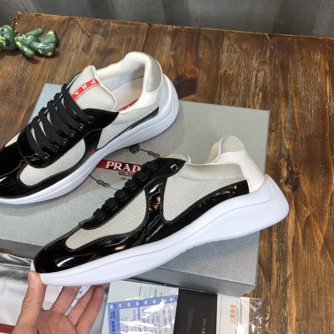 Prada classic sneaker