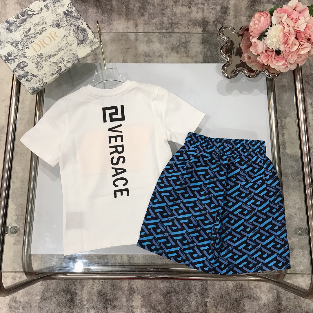 Versace 2022 Children T-shirt and Shorts Set