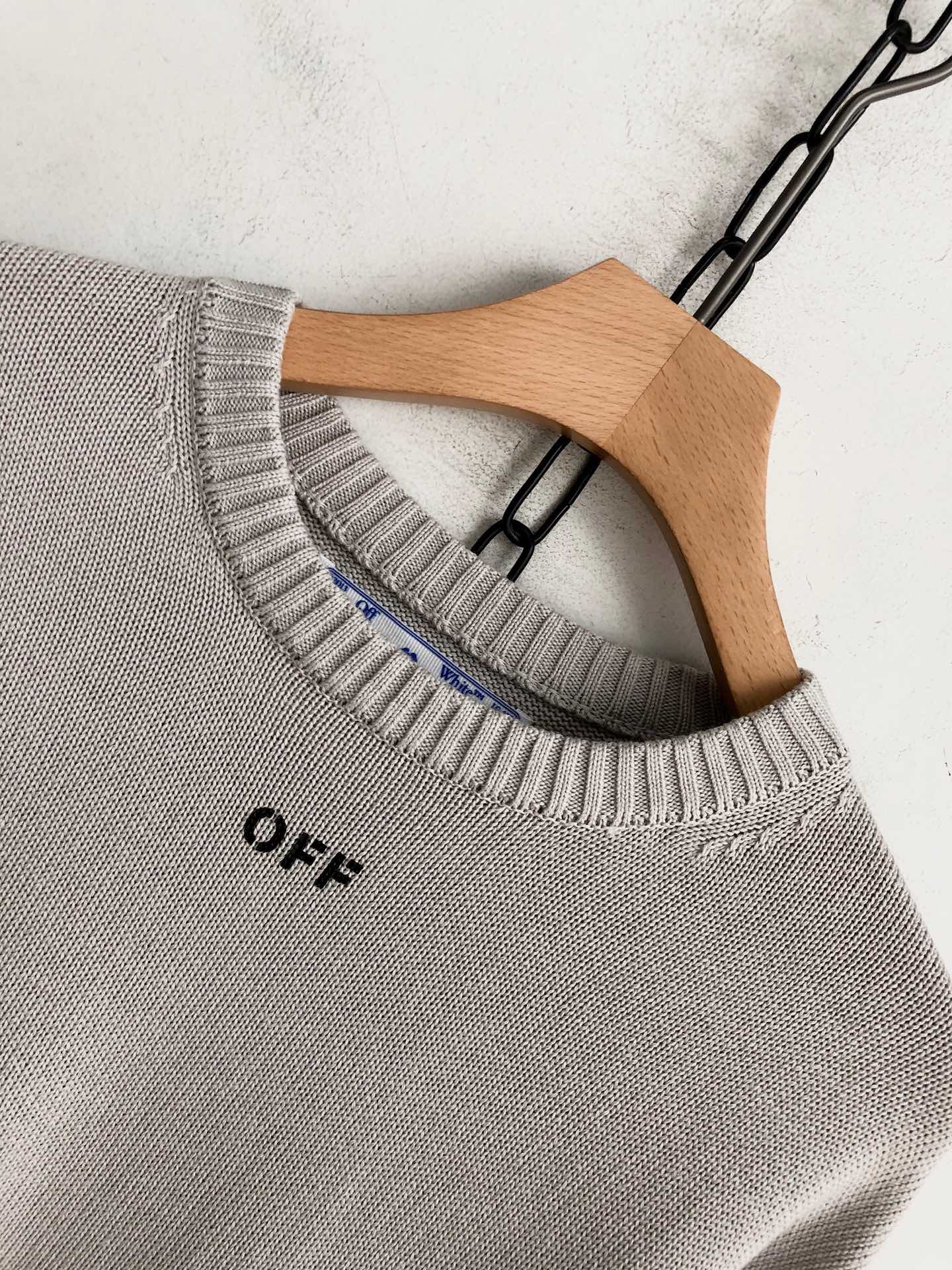 Off-White Sweatshirt caravaggio arrows