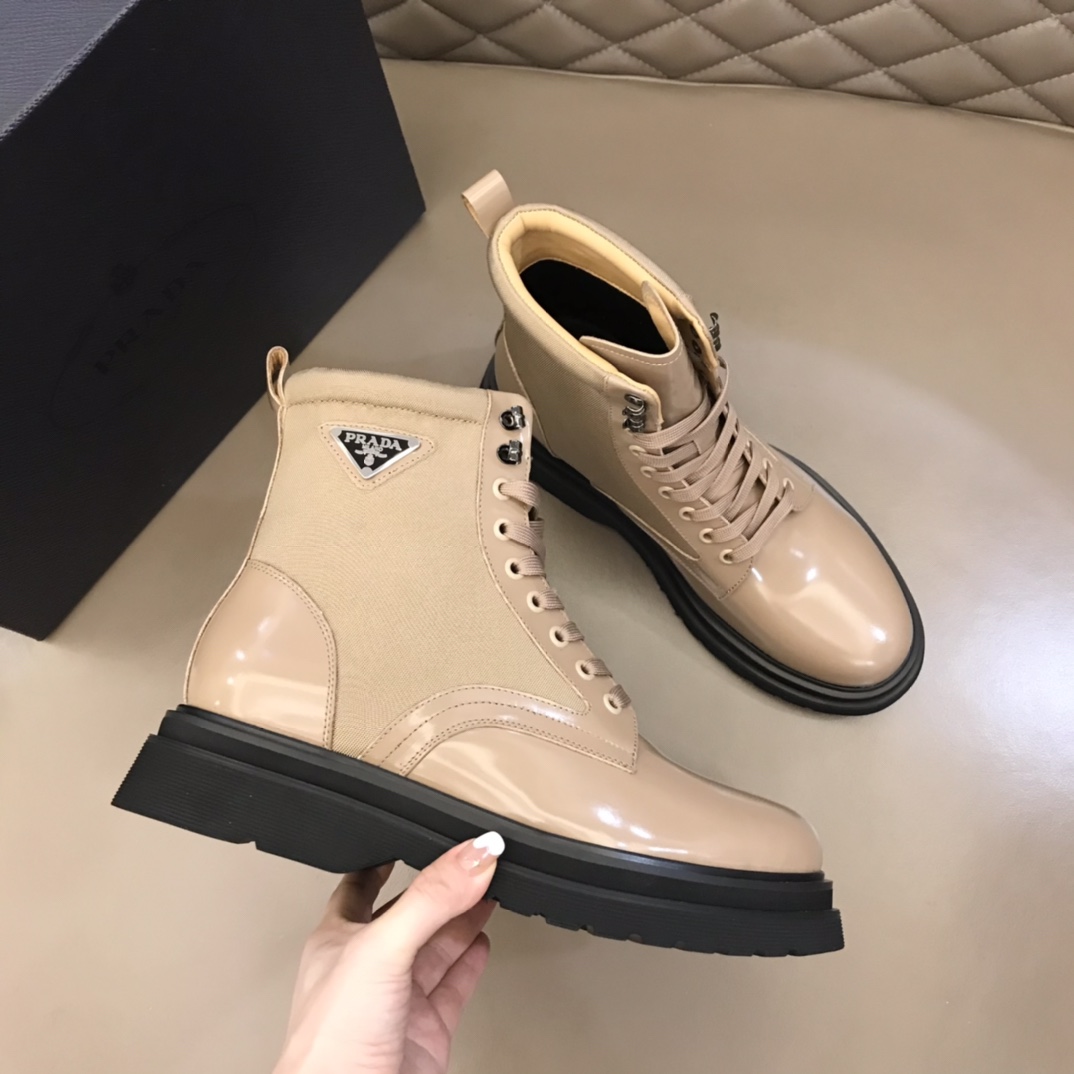 Prada Boot Brushed rois leather and nylon