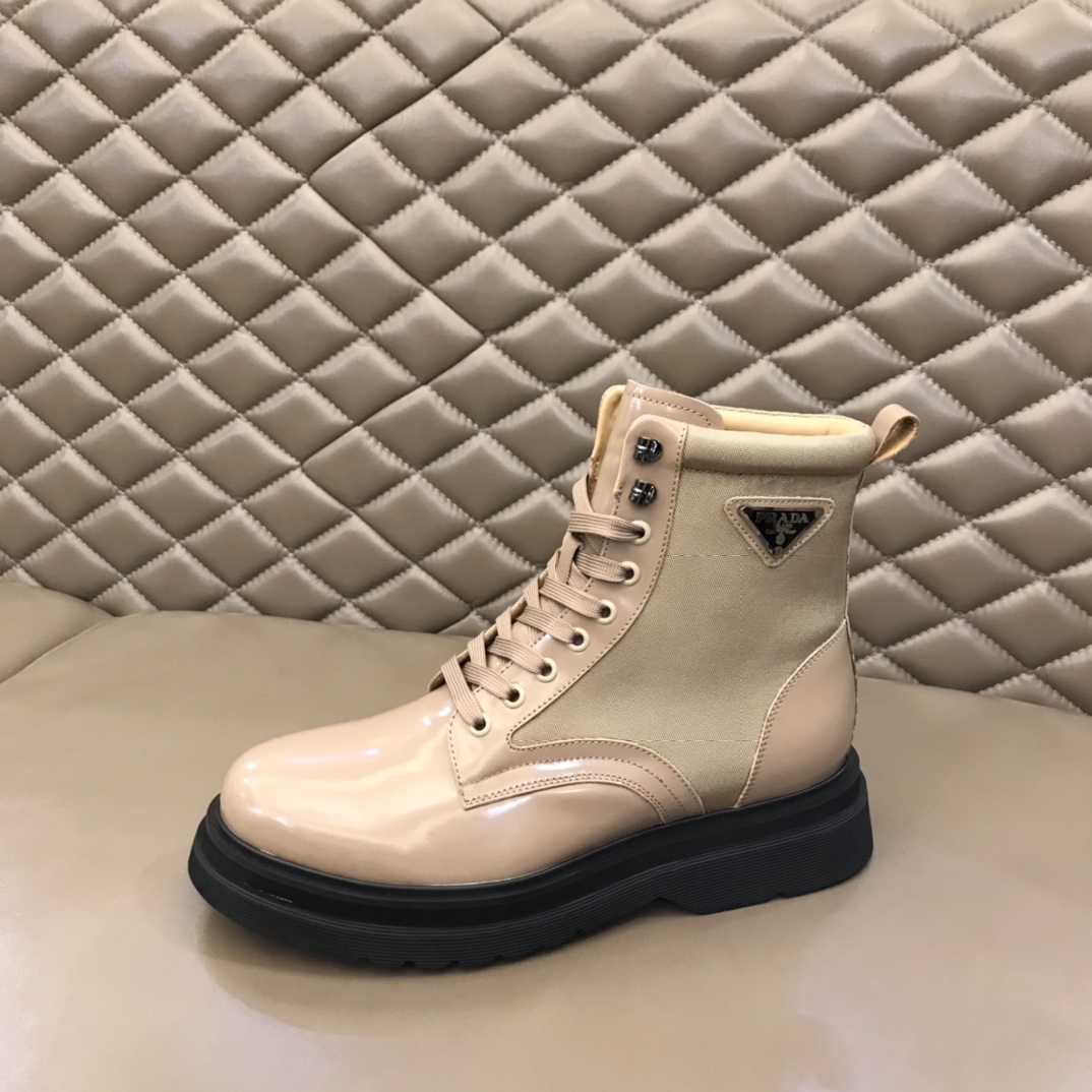 Prada Boot Brushed rois leather and nylon