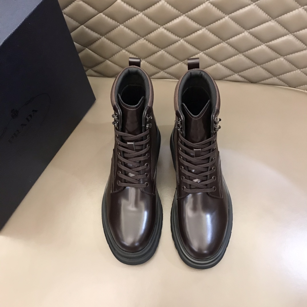 Prada Boot Brushed rois leather and nylon