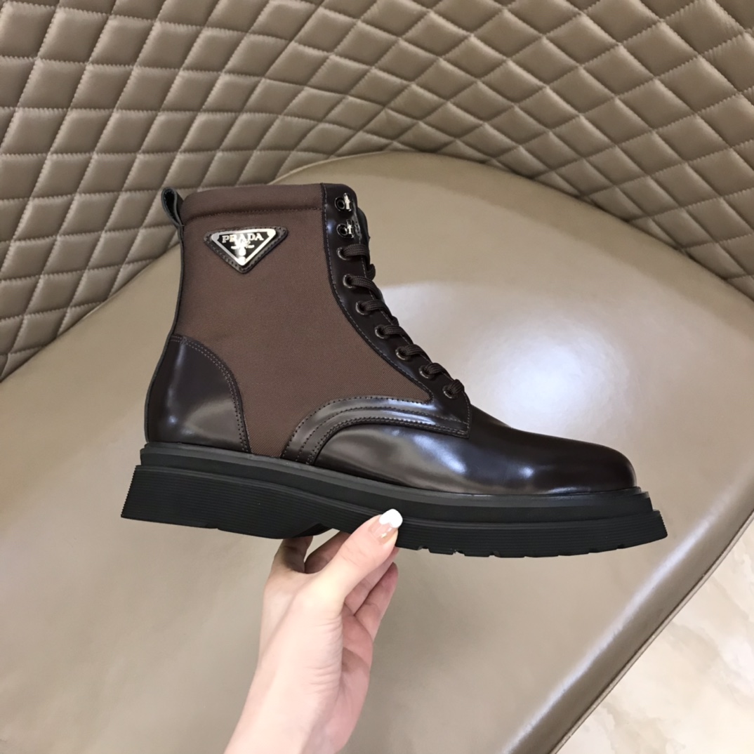 Prada Boot Brushed rois leather and nylon