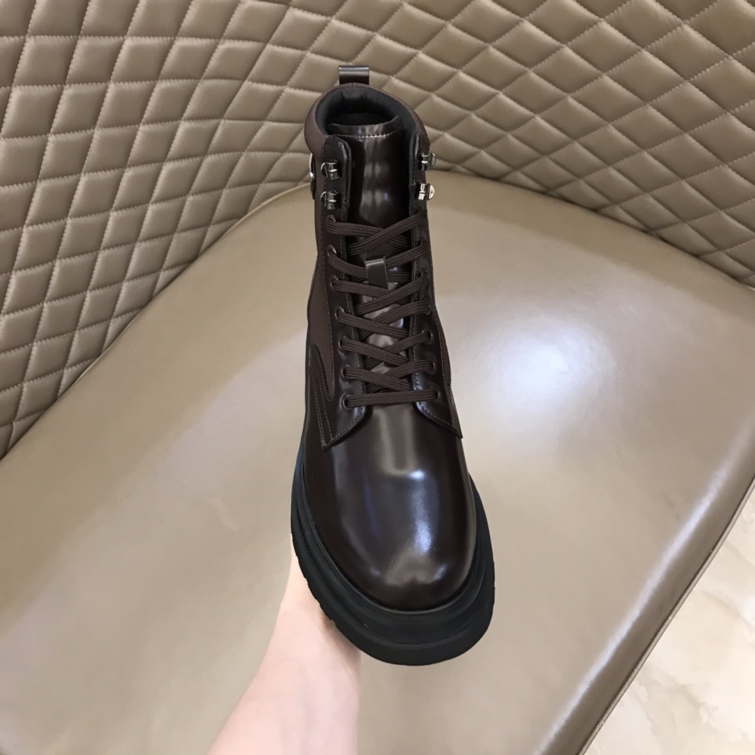 Prada Boot Brushed rois leather and nylon