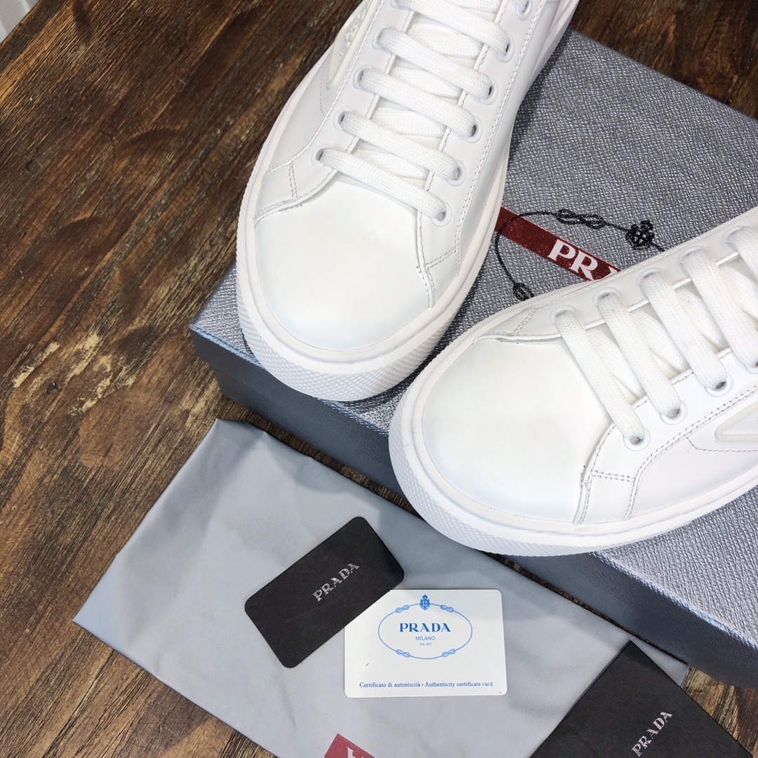 Prada 2022 New Arrival Sneaker