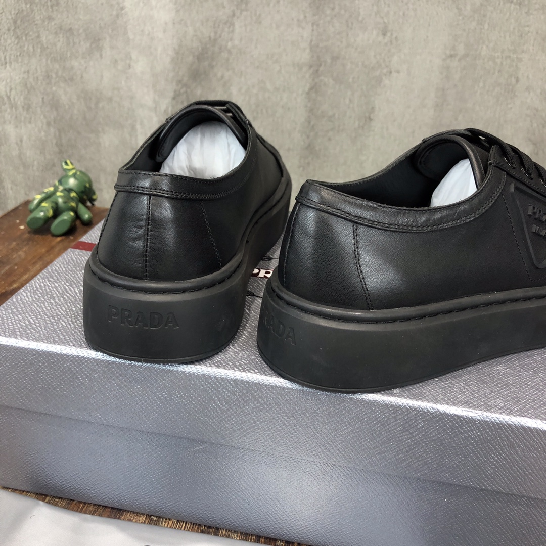 Prada 2022 New Arrival Sneaker