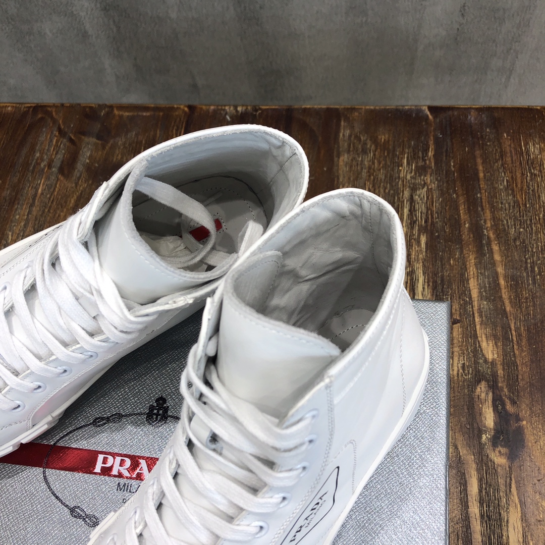 Prada 2022 New Arrival Sneaker