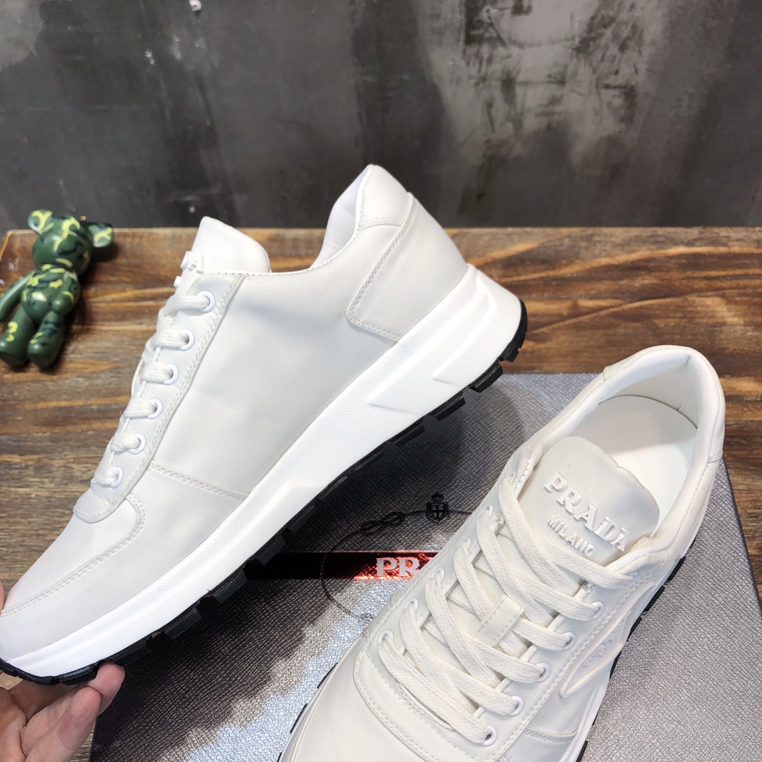 Prada 2022 new arrival hot sale sneaker