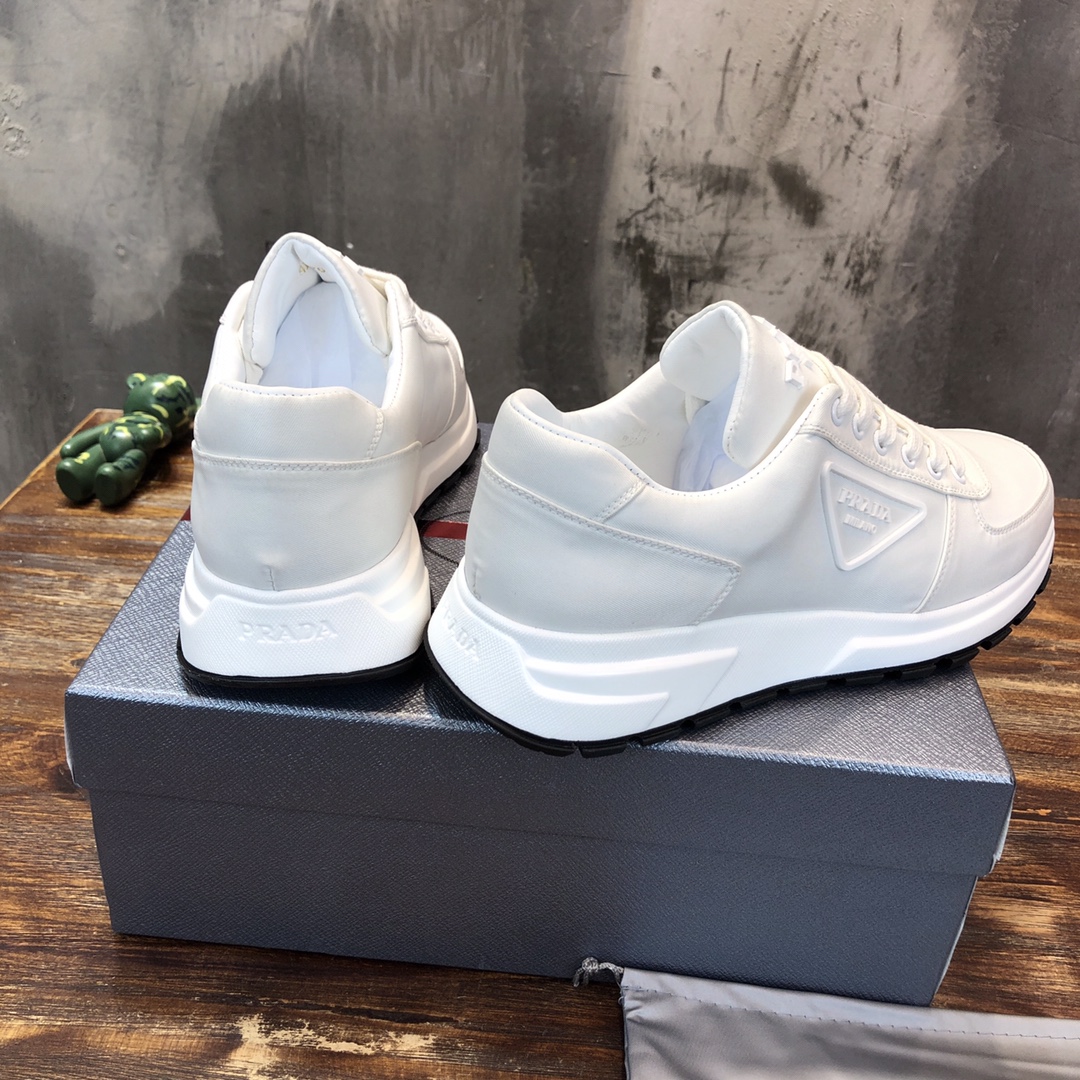 Prada 2022 new arrival hot sale sneaker