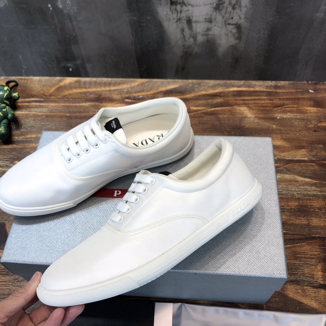 Prada 2022 new arrival hot sale sneaker