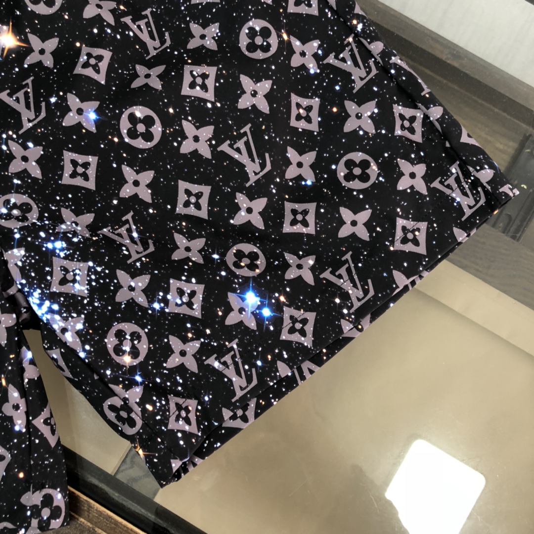 LV fashion show ins hot sale beach shorts