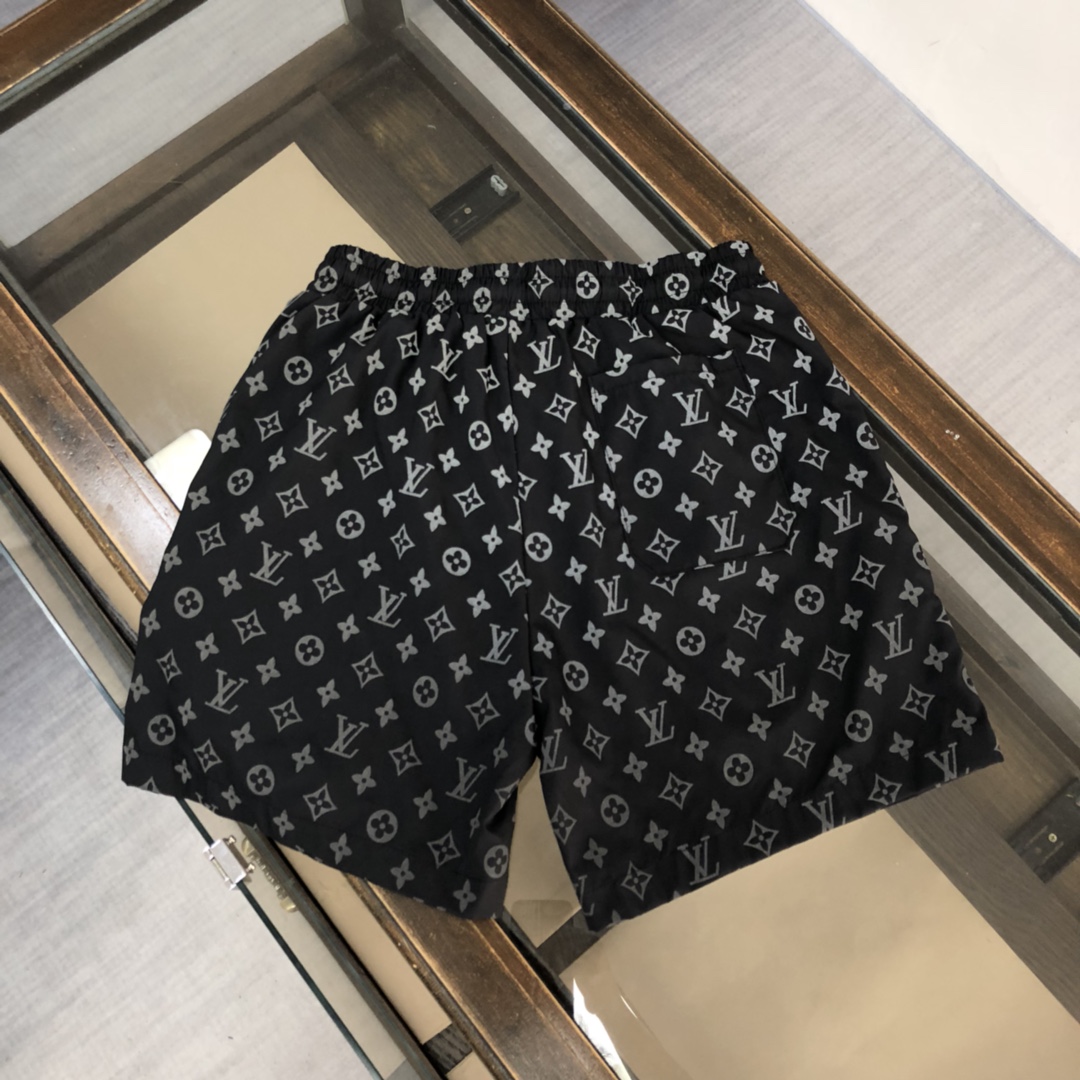 LV fashion show ins hot sale beach shorts