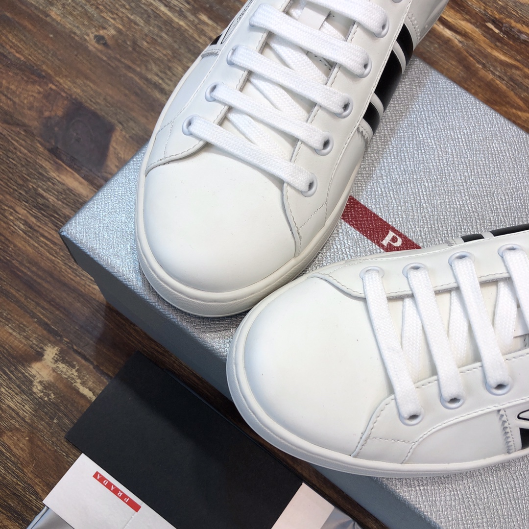 Prada 2022 new arrival hot sale sneaker