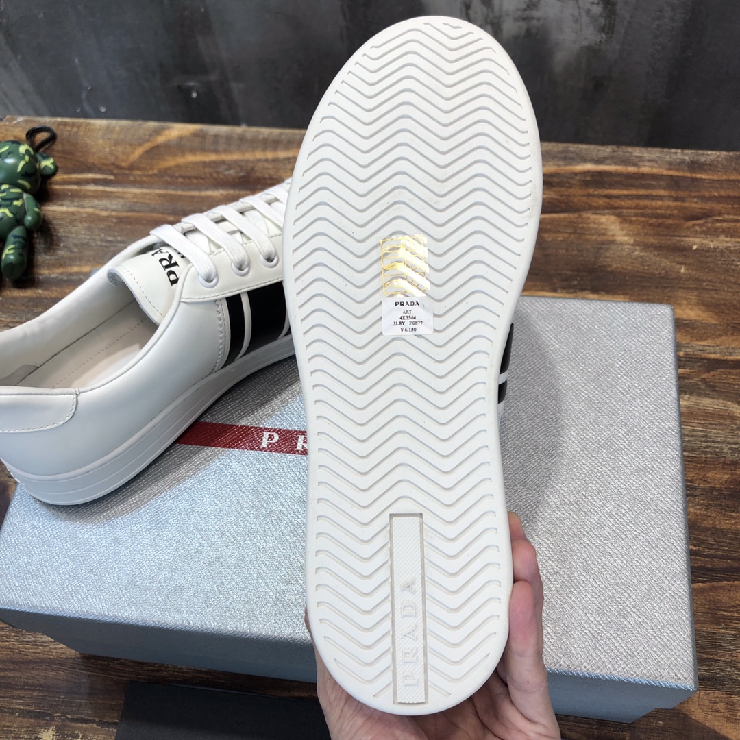 Prada 2022 new arrival hot sale sneaker