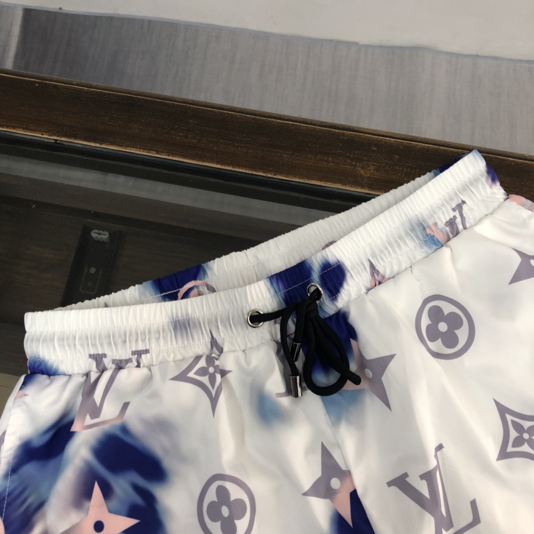 LV fashion show ins hot sale beach shorts