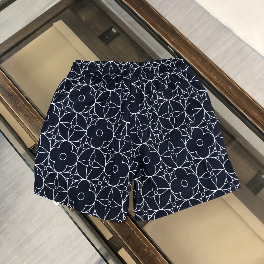 LV fashion show ins hot sale beach shorts