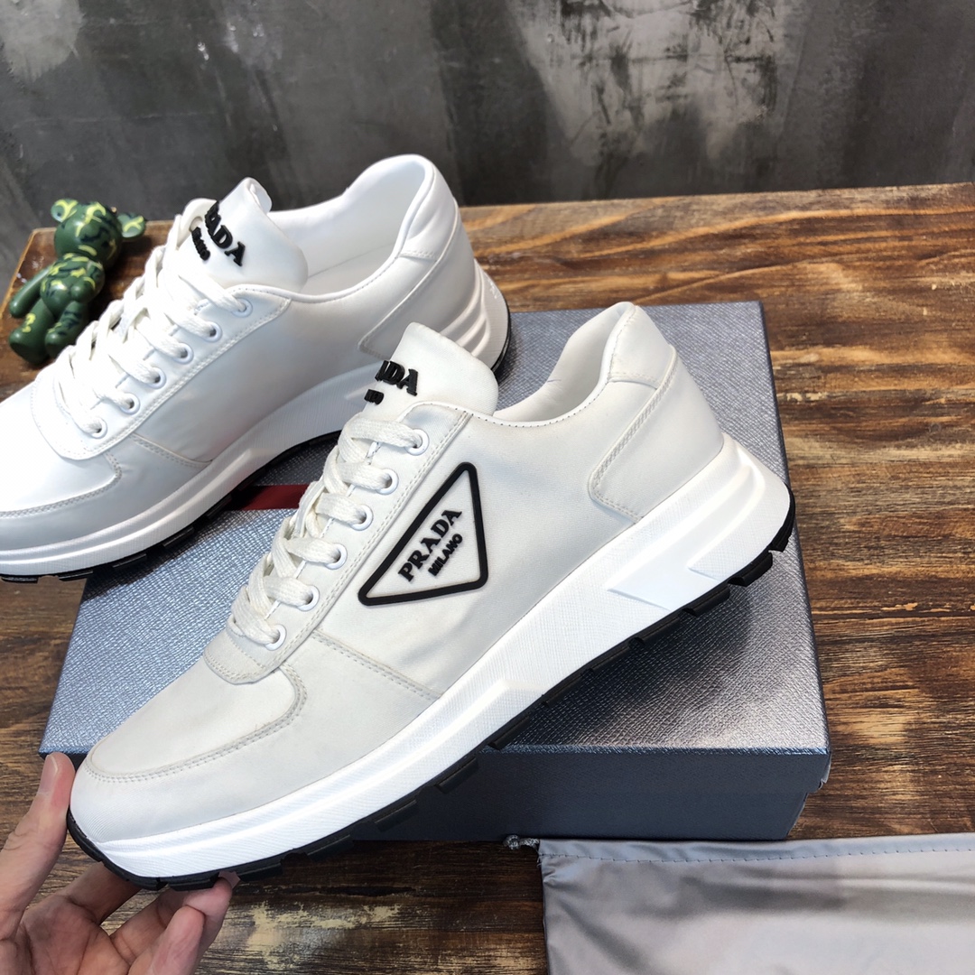 Prada 2022 new arrival hot sale sneaker