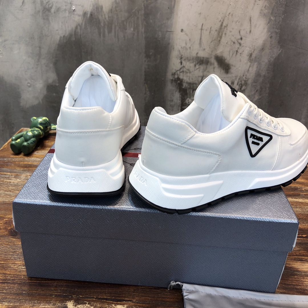 Prada 2022 new arrival hot sale sneaker