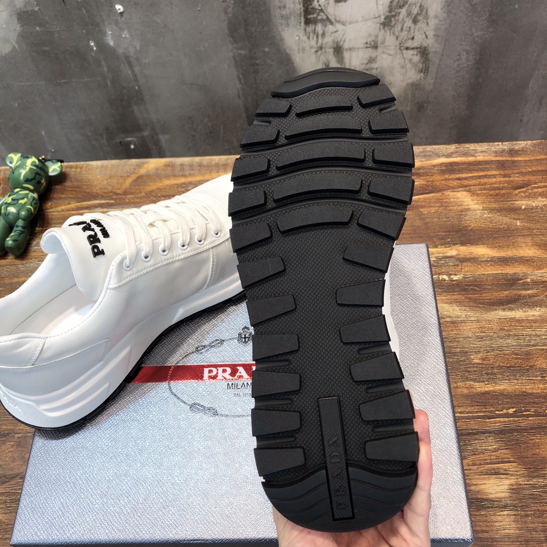 Prada 2022 new arrival hot sale sneaker