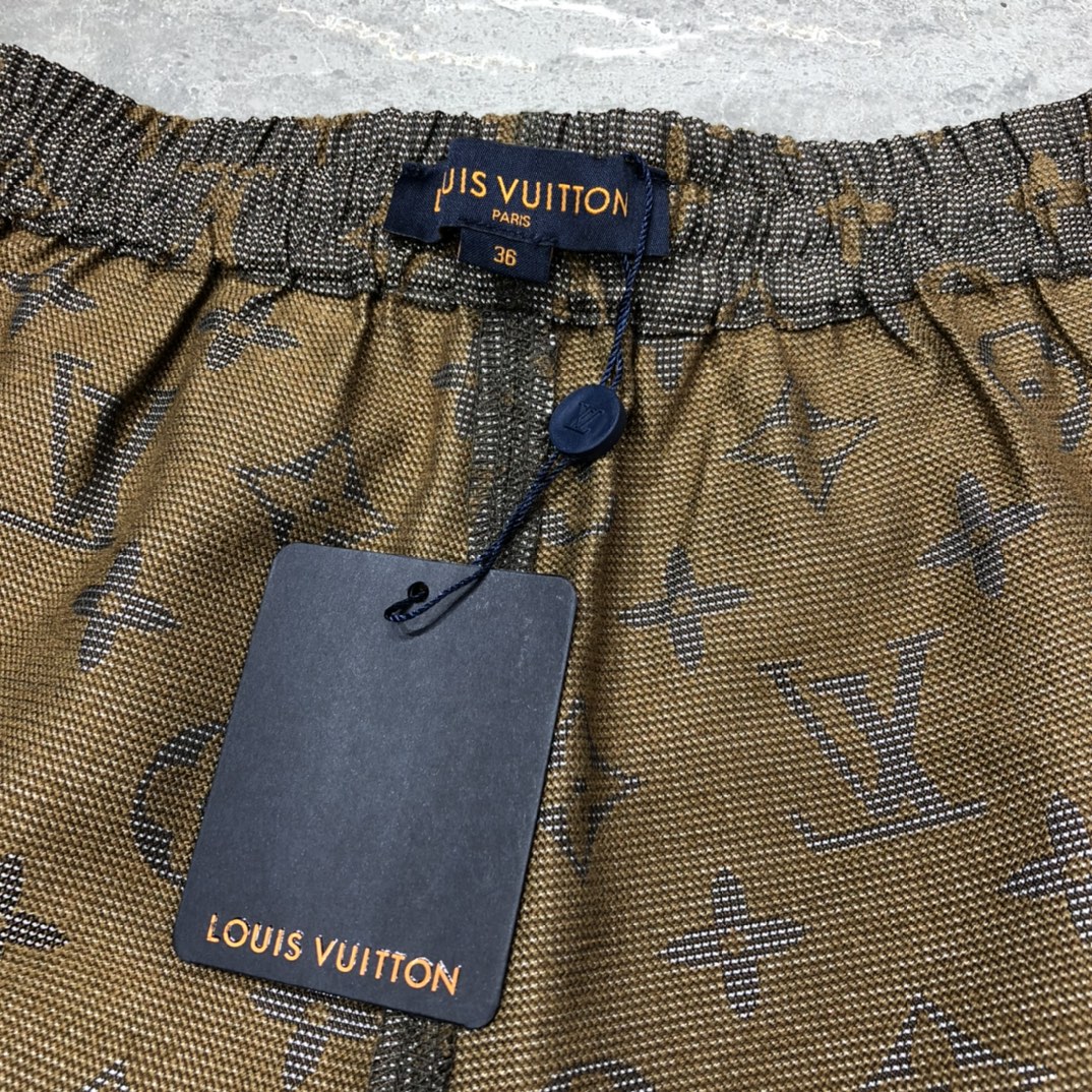 LV 2021SS NEW casual shorts