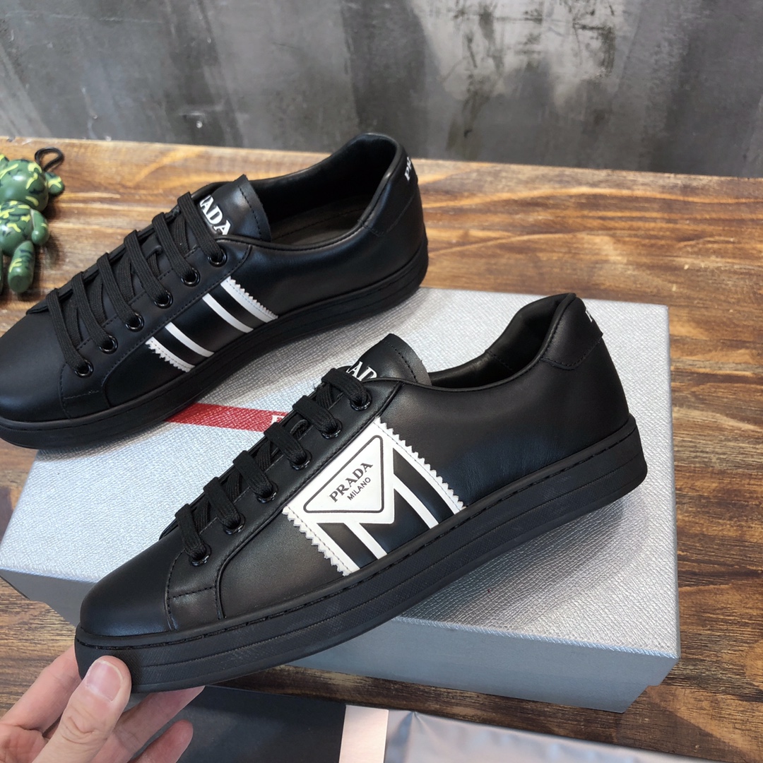 Prada 2022 new arrival hot sale sneaker