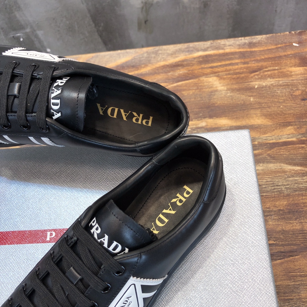 Prada 2022 new arrival hot sale sneaker