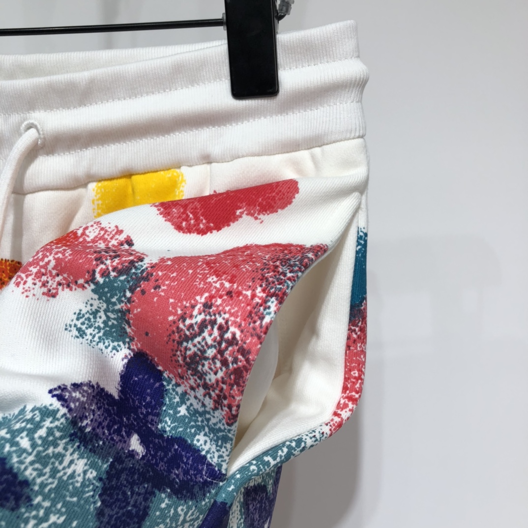 Louis Vuitton Shorts WaterColor in White