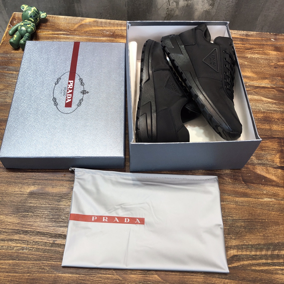 Prada 2022 new arrival hot sale sneaker