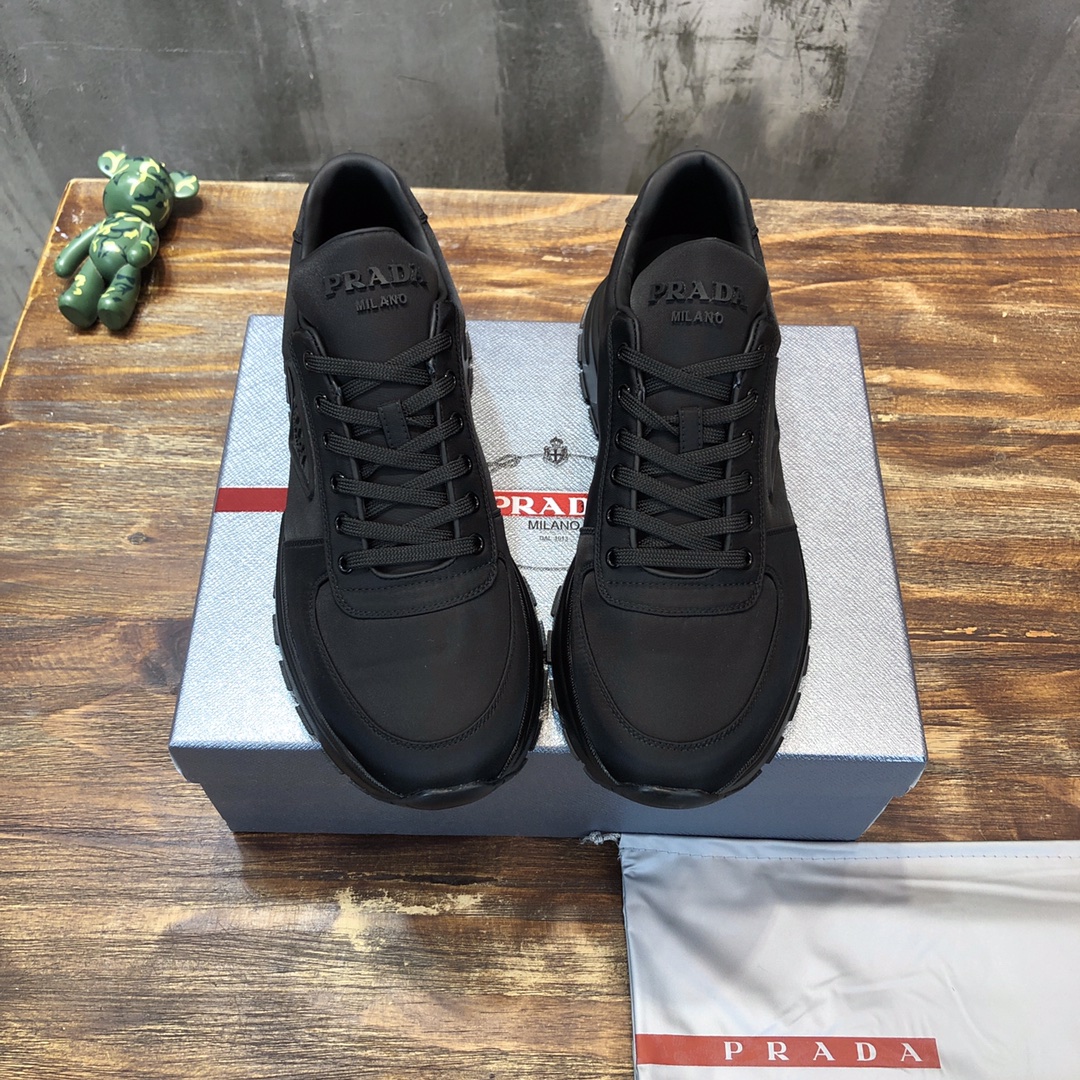 Prada 2022 new arrival hot sale sneaker