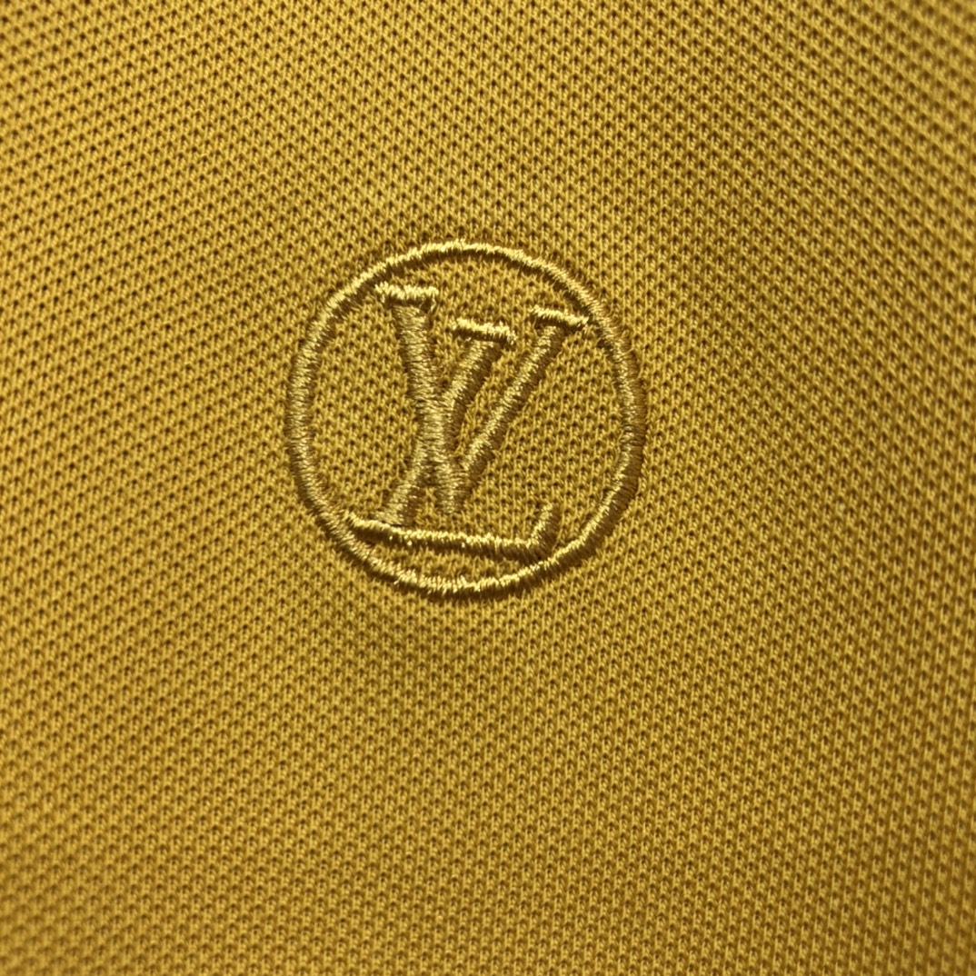 Louis Vuitton Shirt Monogram Buttoned in Brown