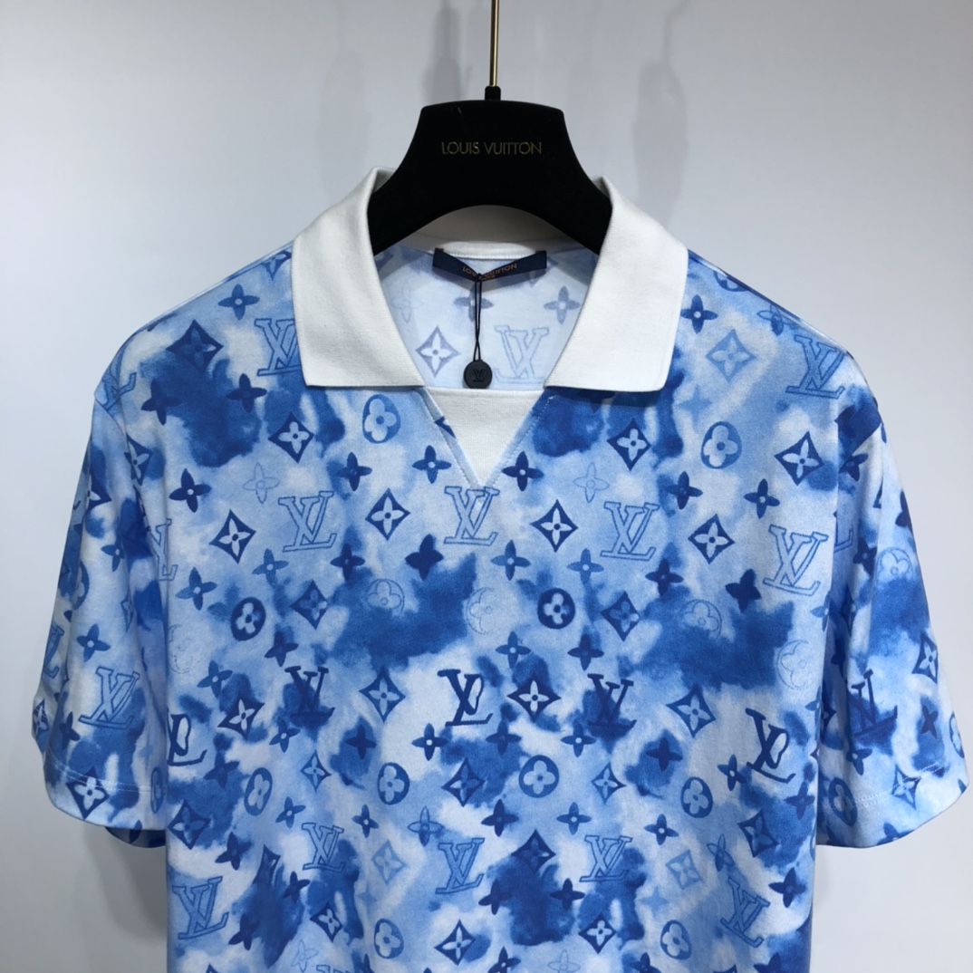 Louis Vuitton Shirt Monogram Buttoned in Blue