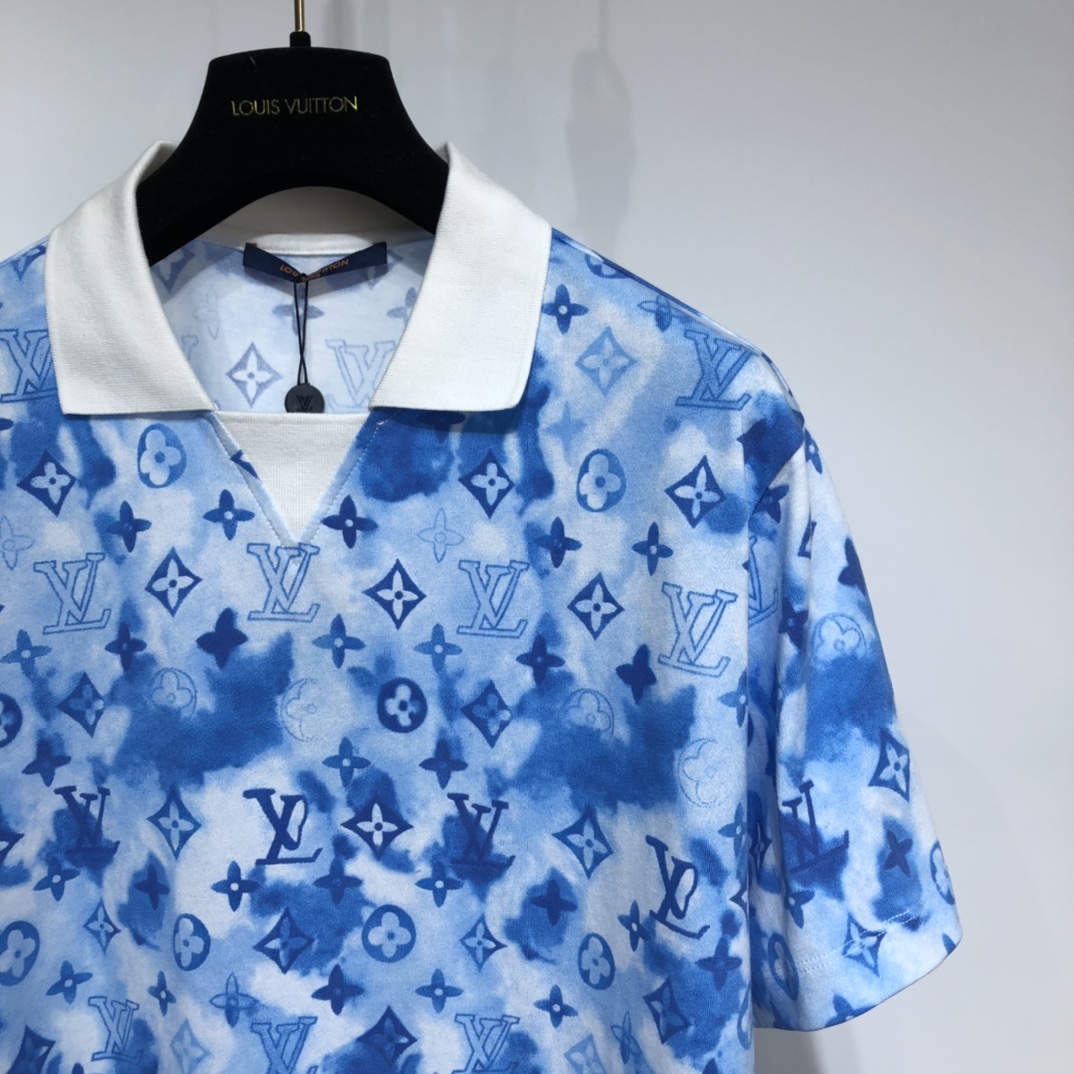 Louis Vuitton Shirt Monogram Buttoned in Blue