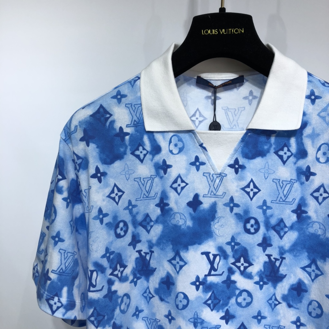 Louis Vuitton Shirt Monogram Buttoned in Blue