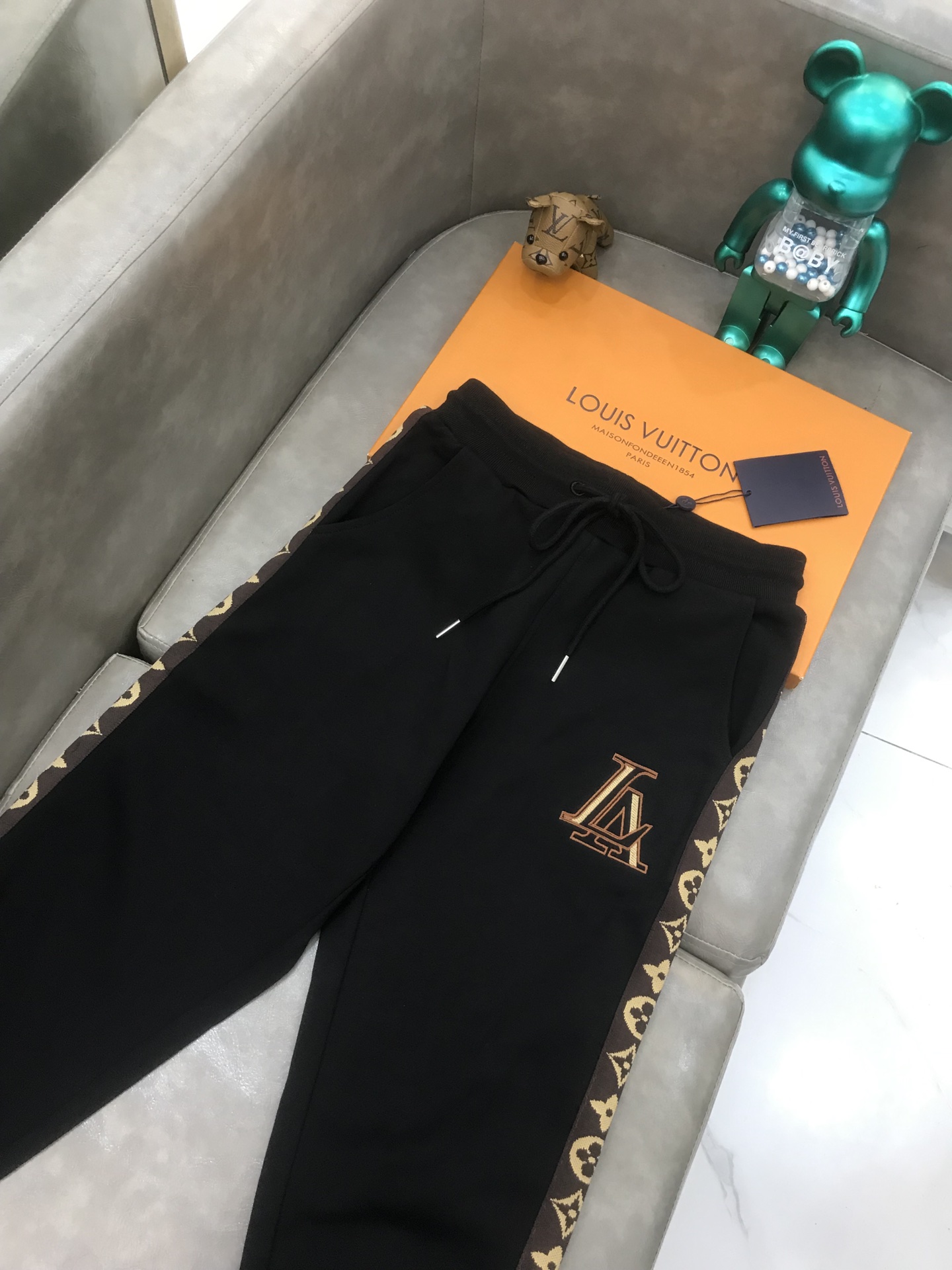 Louis Vuitton Pants Flower Band Track