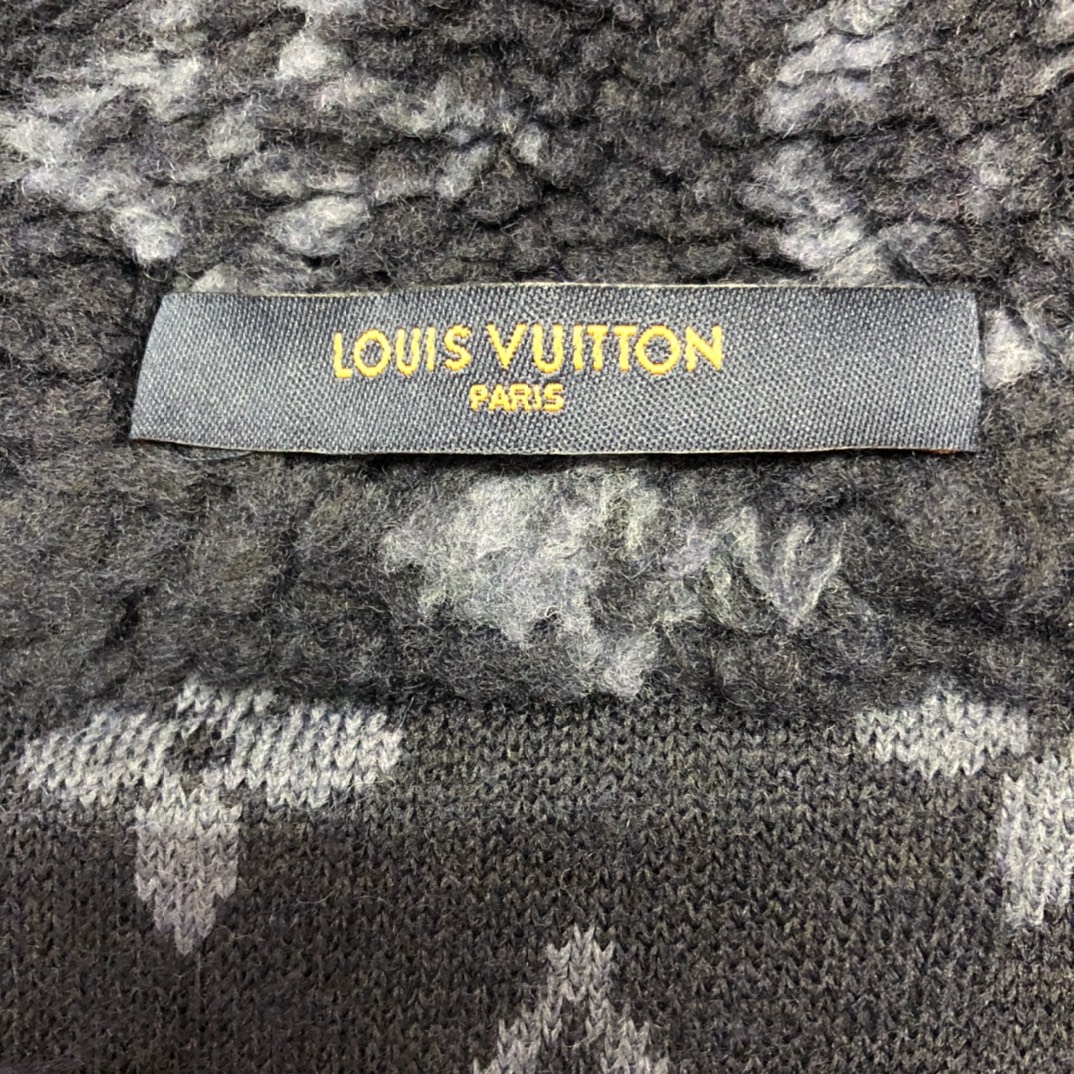 Louis Vuitton Jacket Wool Zip in Black