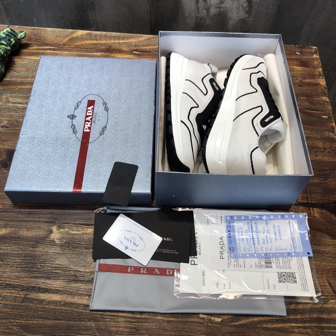 Prada 2022 new arrival hot sale sneaker