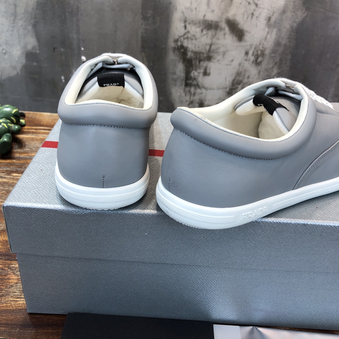 Prada 2022 new arrival hot sale sneaker