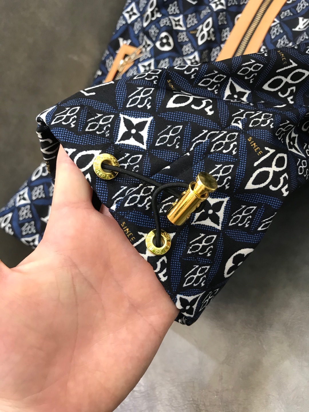 Louis Vuitton Hoodie Reversible Monogram