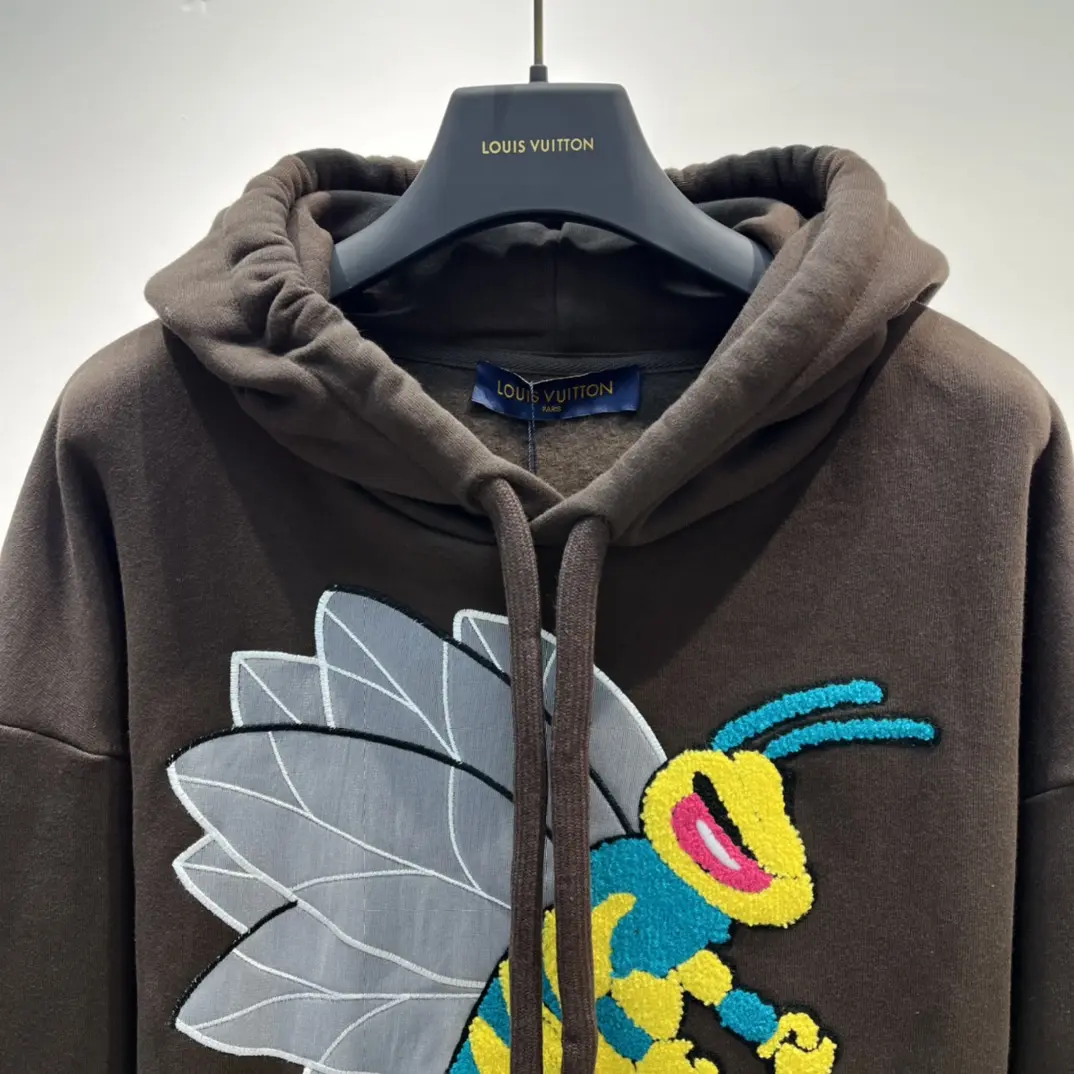 LOUIS VUITTON 2022FW NEW bee hoodies in black