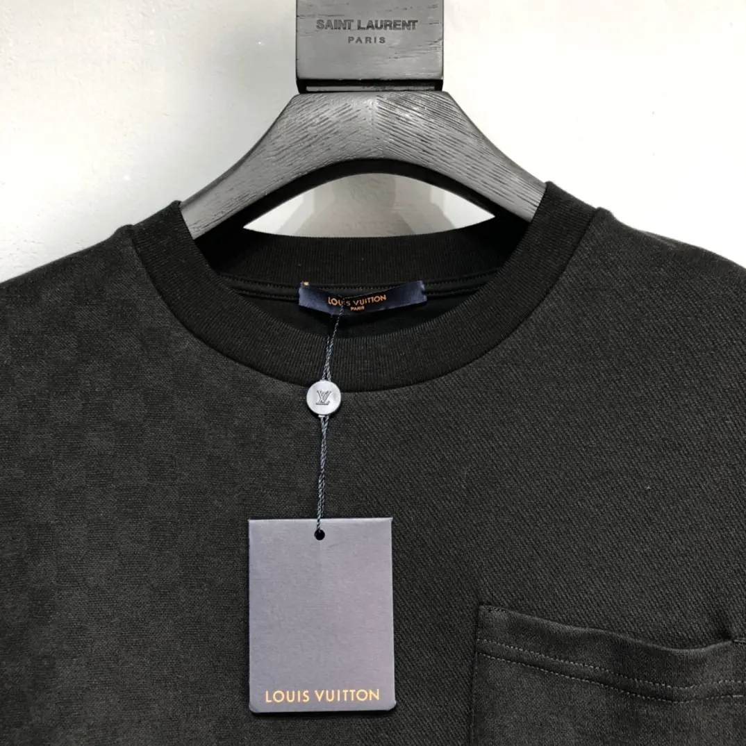 Louis Vuitton 2022 3D pocket printing T-Shirt