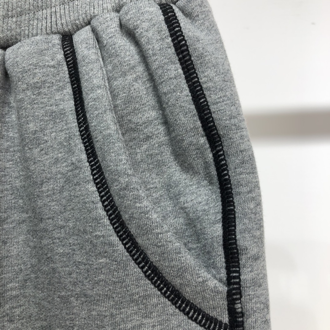 Louis Vuitton &NBA Pants Cotton in Gray