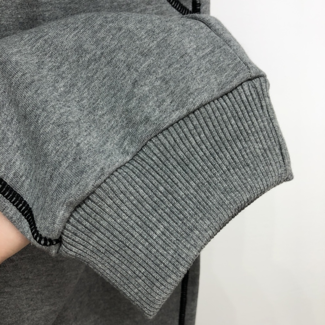 Louis Vuitton &NBA Pants Cotton in Gray