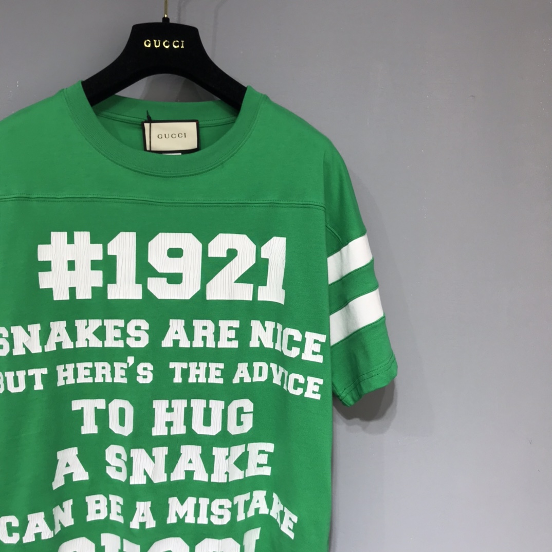 Gucci Eschatology To Hug a Snake T-shirt