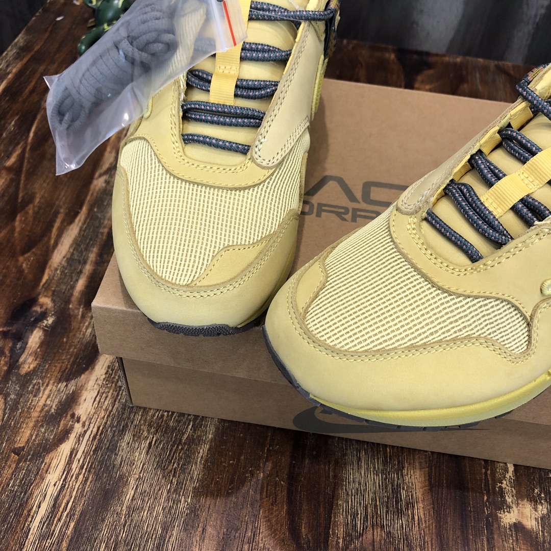 Nike × Travis Scott Sneaker Air Max 1 in Yellow