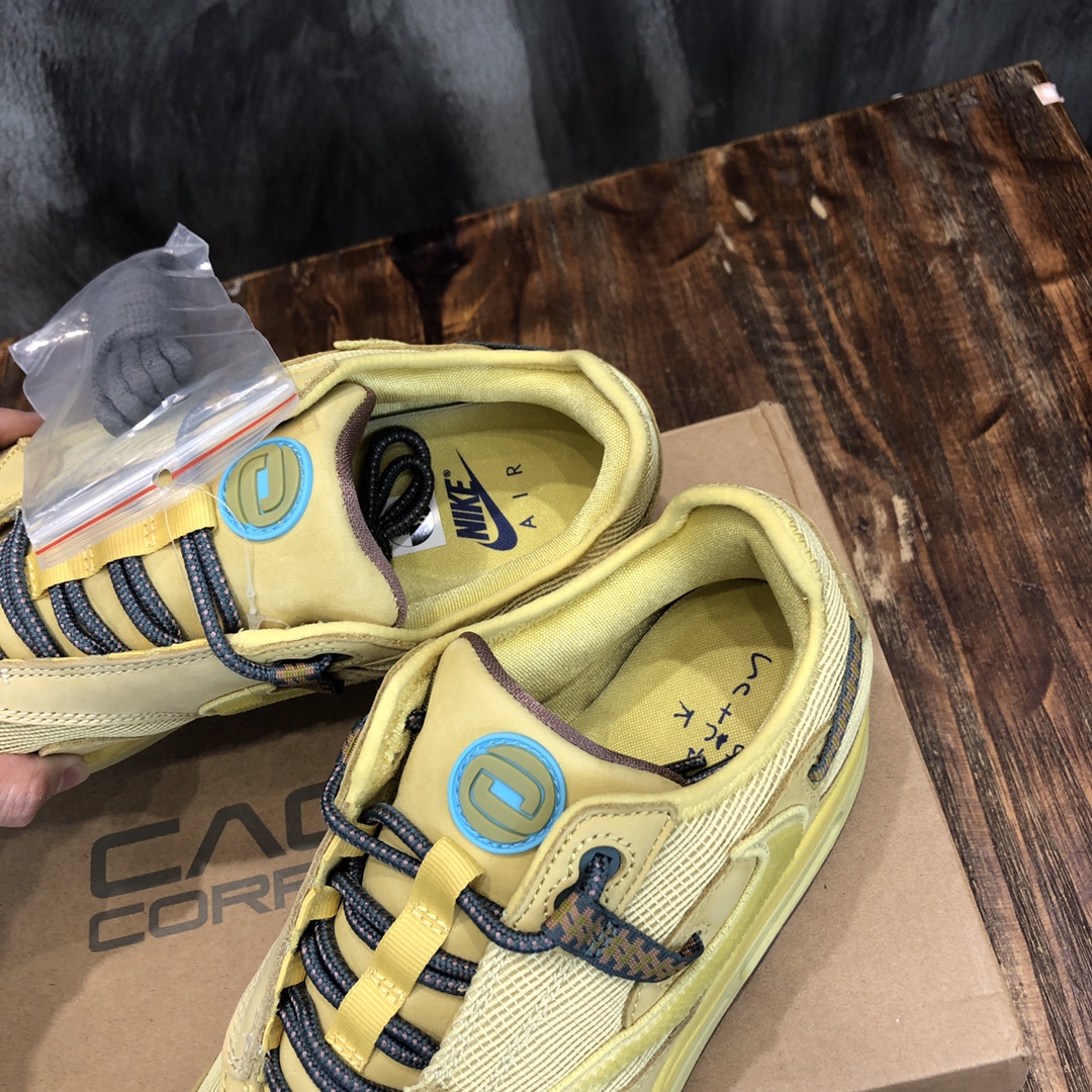 Nike × Travis Scott Sneaker Air Max 1 in Yellow