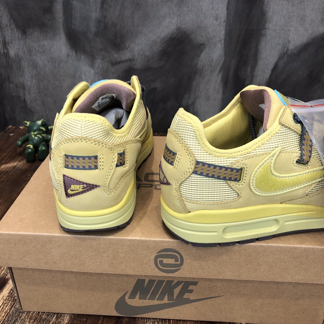 Nike × Travis Scott Sneaker Air Max 1 in Yellow