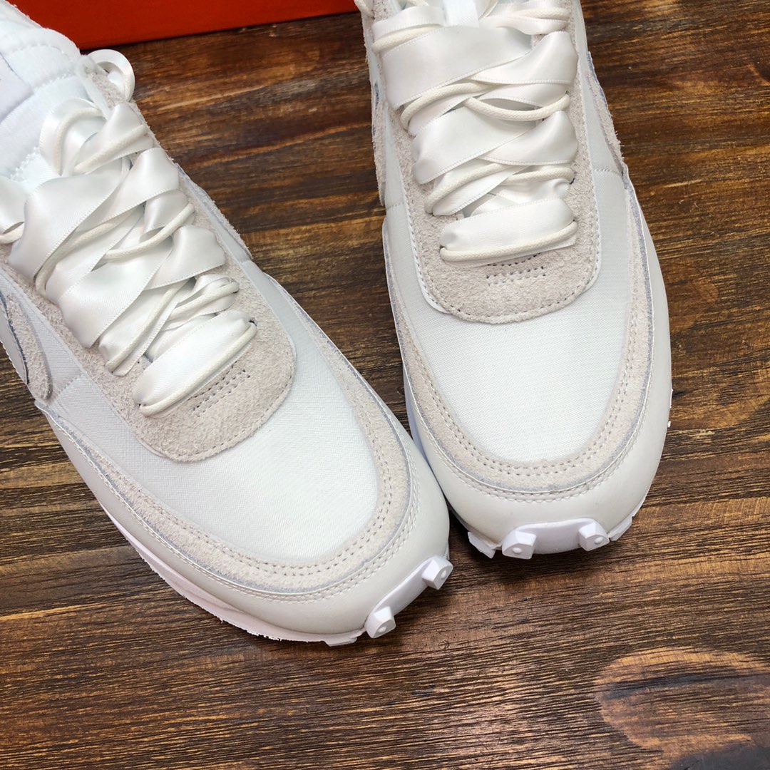 Nike x Sacai Sneaker Waffle Daybreak in White
