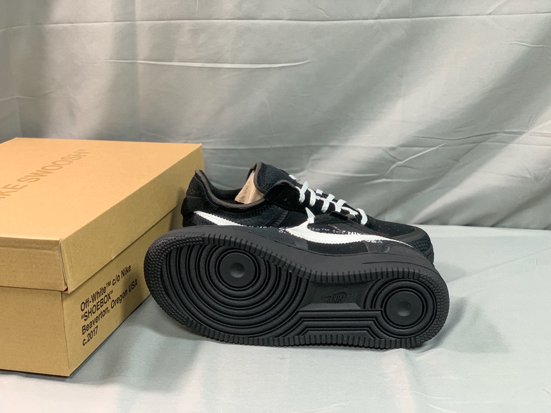 Nike x Off-White Sneaker Air Force 1 in Black