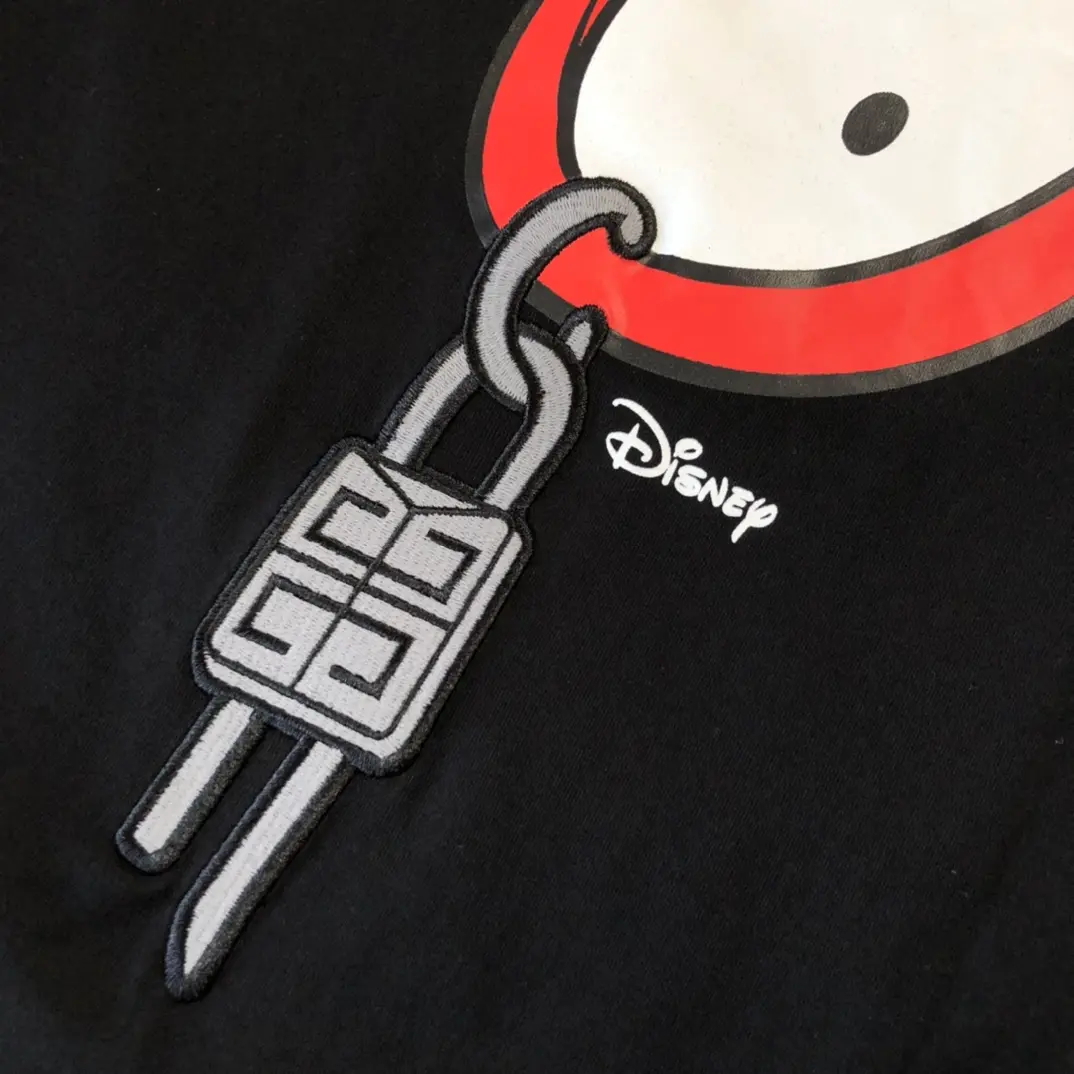 GIVENCHY*Disney 2022 T-shirt in black